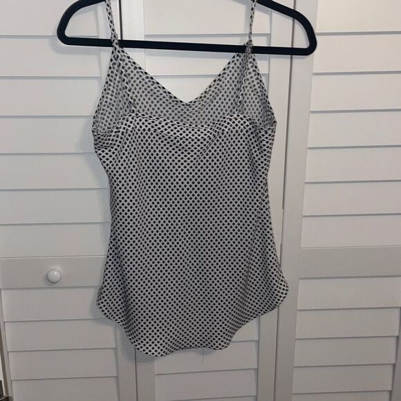 Ann Taylor adjustable strap tank - Picture 4 of 6